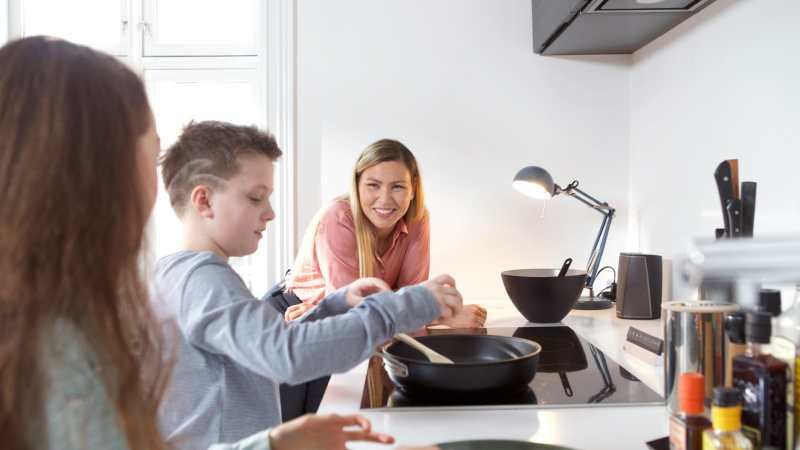 Healthy Family Food Ideas for a Functional Modern Kitchen